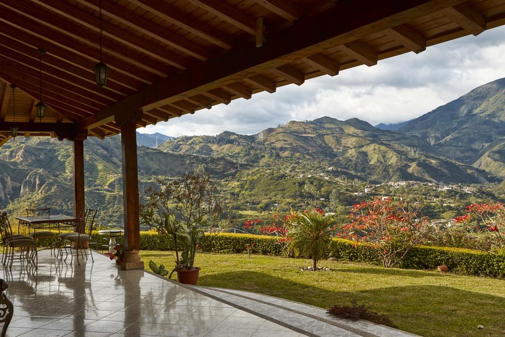 Villa Beatriz Lodge LàngLàngVilcabamba Ngoại thất bức ảnh
