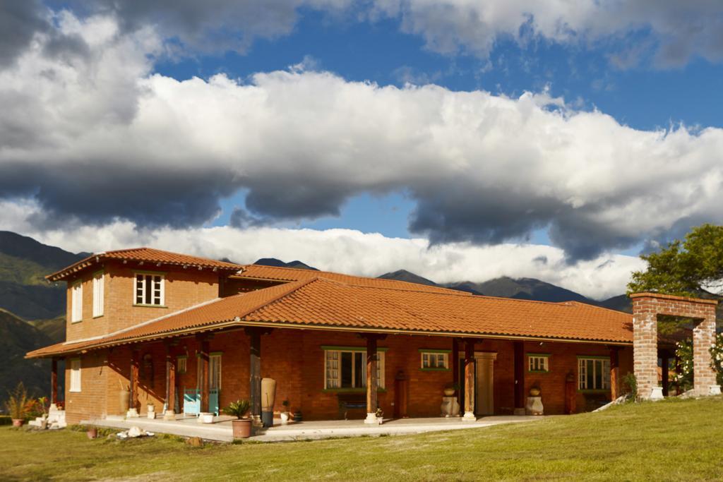 Villa Beatriz Lodge LàngLàngVilcabamba Ngoại thất bức ảnh